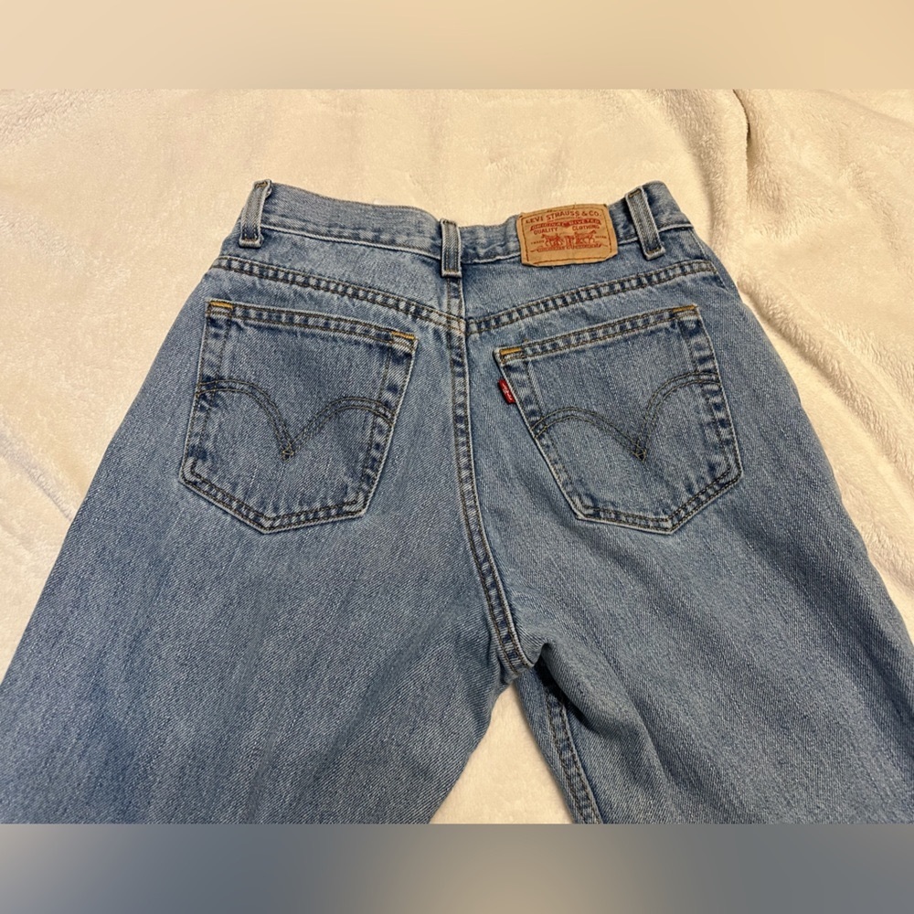 Levi’s 550 red tag relaxed tapered high waisted jeans